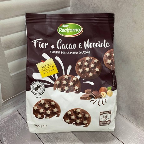 Печиво з какао та ласовими горіхами Realforno 700 г